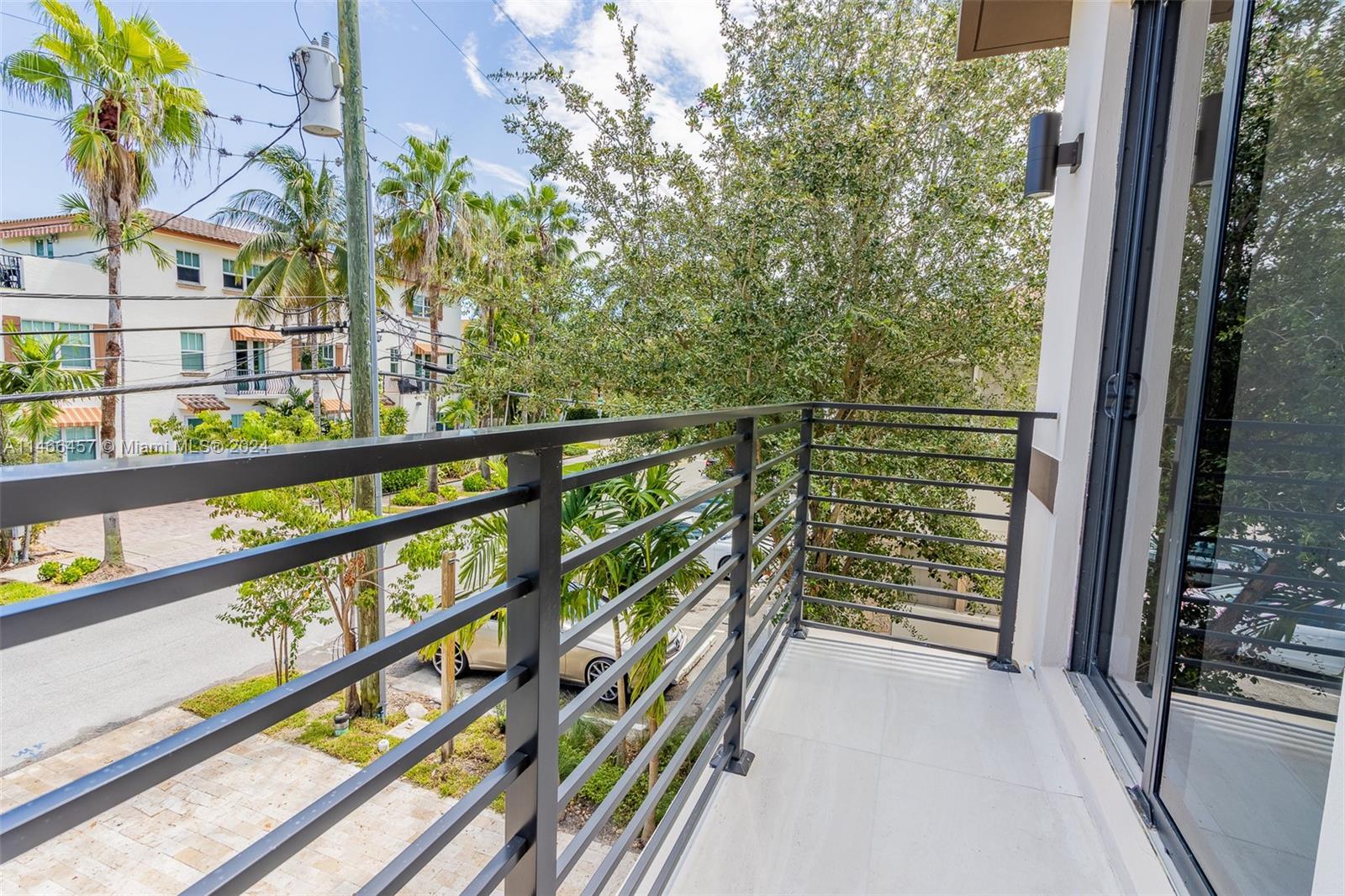 907 16th Ave, Fort Lauderdale, FL, 33304 United States, 4 Bedrooms Bedrooms, ,3 BathroomsBathrooms,Residential,For Sale,16th Ave,A11466457