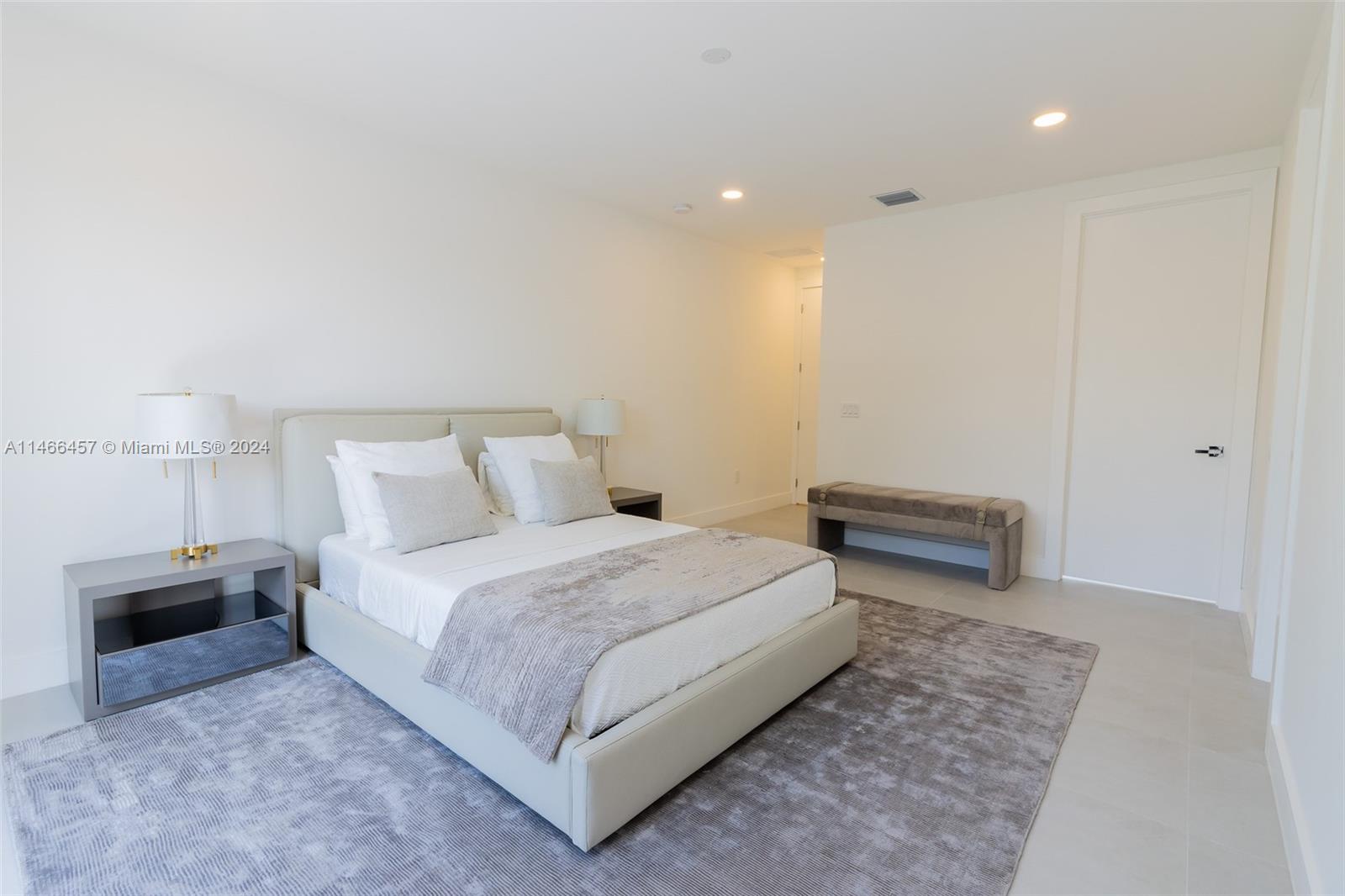 907 16th Ave, Fort Lauderdale, FL, 33304 United States, 4 Bedrooms Bedrooms, ,3 BathroomsBathrooms,Residential,For Sale,16th Ave,A11466457