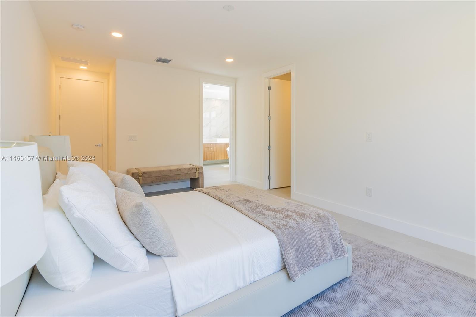 907 16th Ave, Fort Lauderdale, FL, 33304 United States, 4 Bedrooms Bedrooms, ,3 BathroomsBathrooms,Residential,For Sale,16th Ave,A11466457