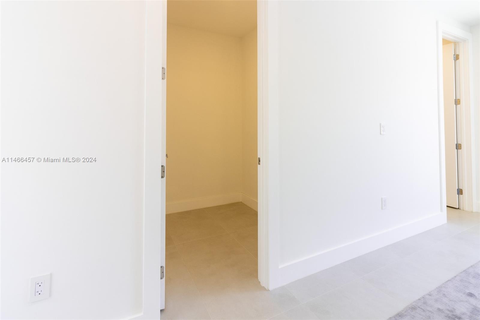 907 16th Ave, Fort Lauderdale, FL, 33304 United States, 4 Bedrooms Bedrooms, ,3 BathroomsBathrooms,Residential,For Sale,16th Ave,A11466457