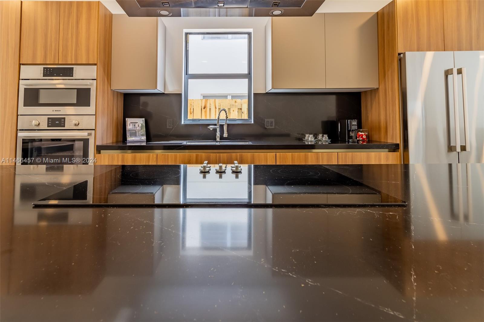 907 16th Ave, Fort Lauderdale, FL, 33304 United States, 4 Bedrooms Bedrooms, ,3 BathroomsBathrooms,Residential,For Sale,16th Ave,A11466457