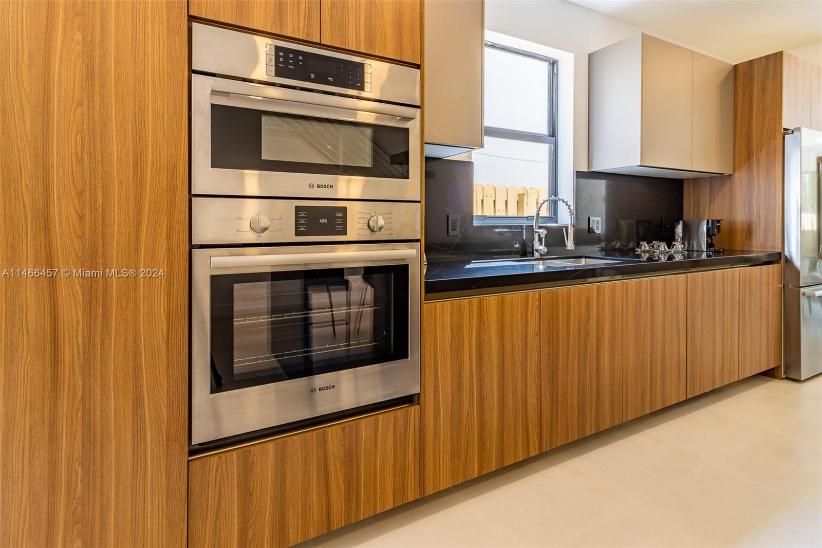 907 16th Ave, Fort Lauderdale, FL, 33304 United States, 4 Bedrooms Bedrooms, ,3 BathroomsBathrooms,Residential,For Sale,16th Ave,A11466457