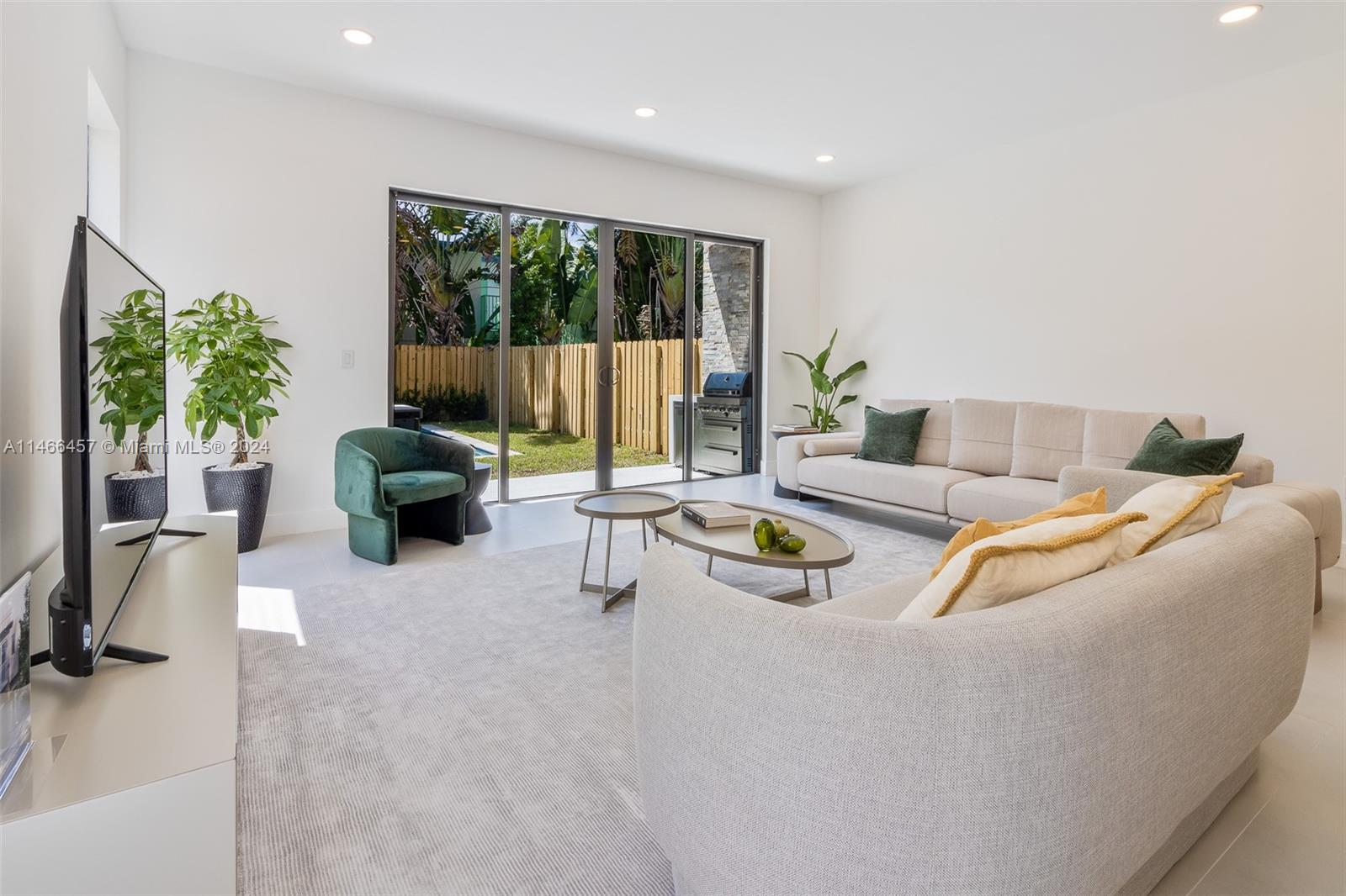 907 16th Ave, Fort Lauderdale, FL, 33304 United States, 4 Bedrooms Bedrooms, ,3 BathroomsBathrooms,Residential,For Sale,16th Ave,A11466457