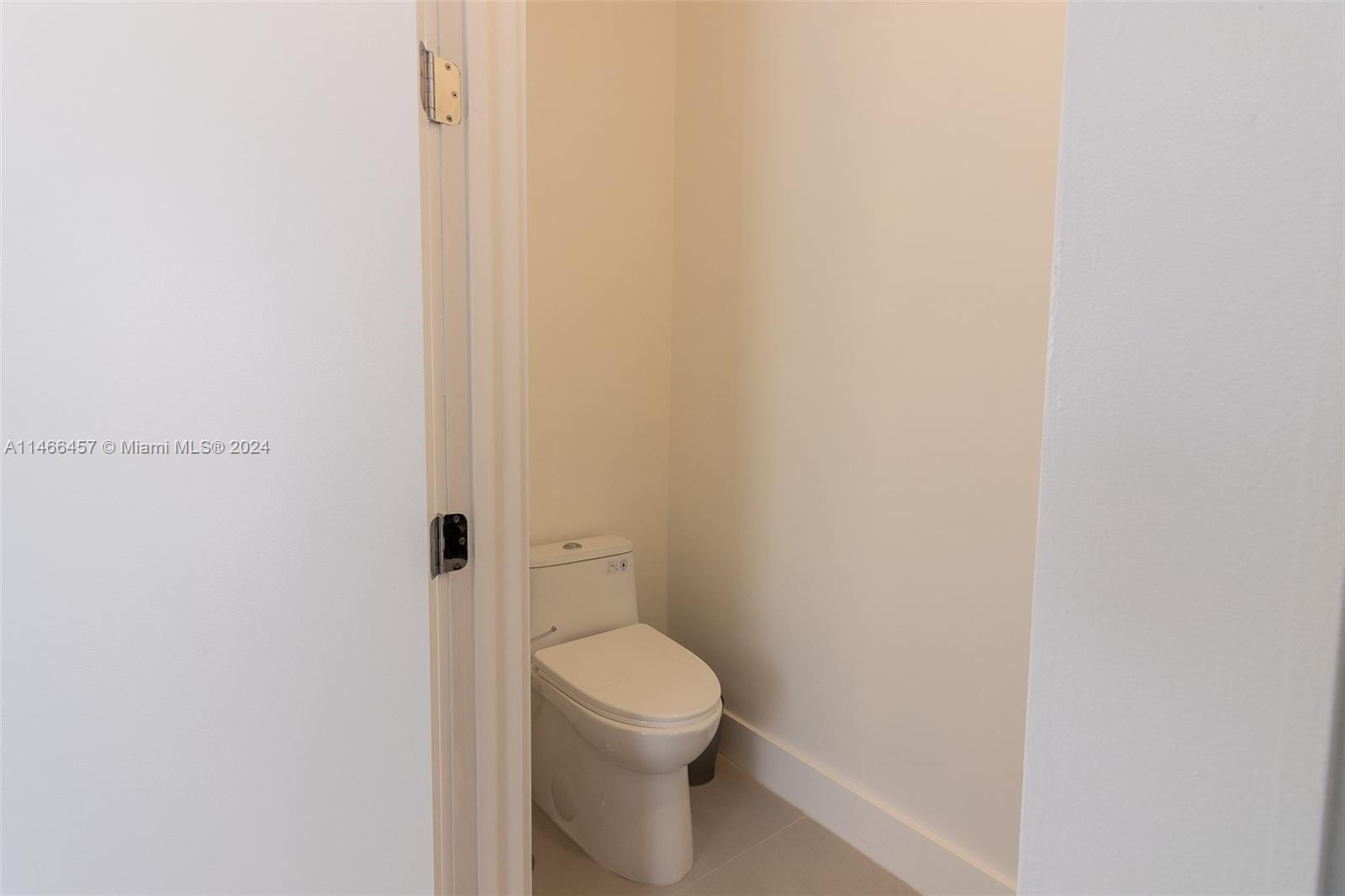 907 16th Ave, Fort Lauderdale, FL, 33304 United States, 4 Bedrooms Bedrooms, ,3 BathroomsBathrooms,Residential,For Sale,16th Ave,A11466457