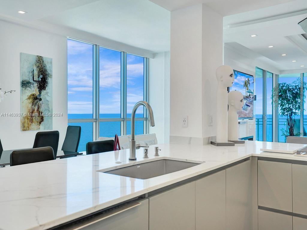 3535 S Ocean Dr 1602, Hollywood, Florida 33019, 3 Bedrooms Bedrooms, ,3 BathroomsBathrooms,Residential,For Sale,3535 S Ocean Dr 1602,A11463937