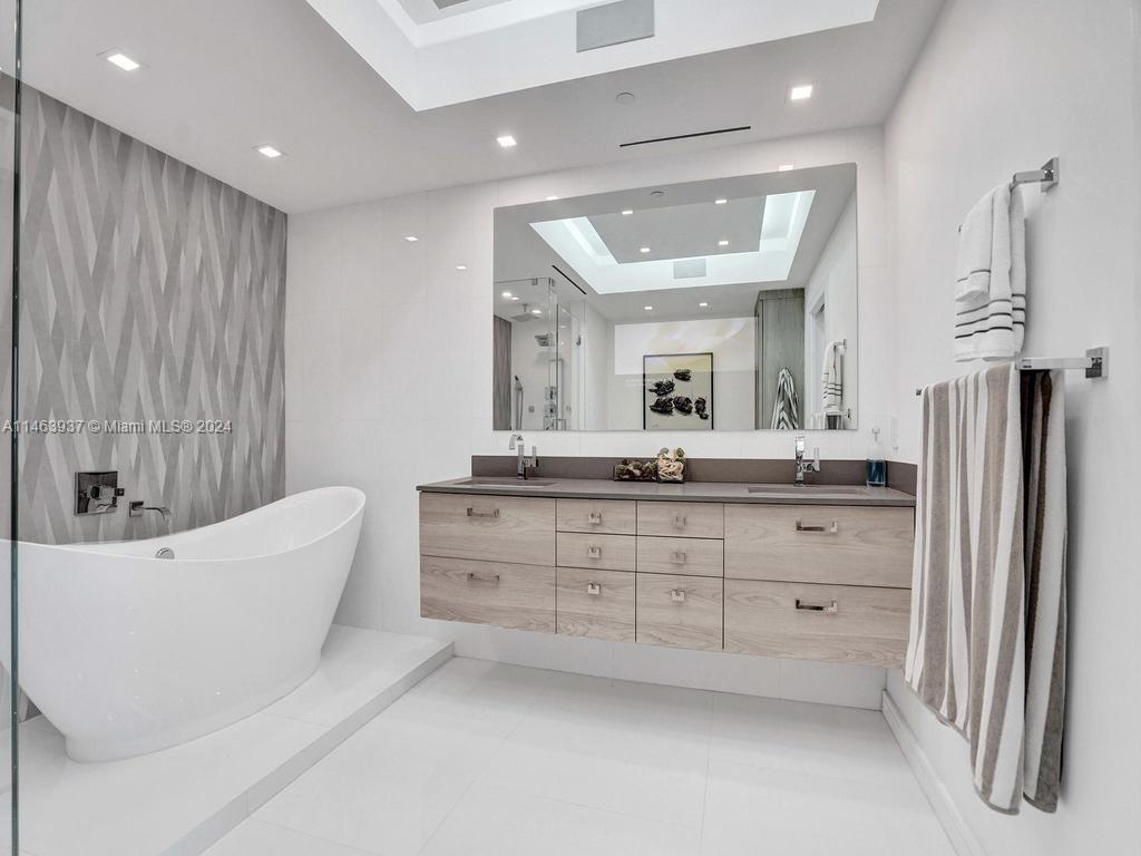 3535 Ocean Dr, Hollywood, FL, 33019 United States, 3 Bedrooms Bedrooms, ,3 BathroomsBathrooms,Residential,For Sale,Ocean Dr,A11463937