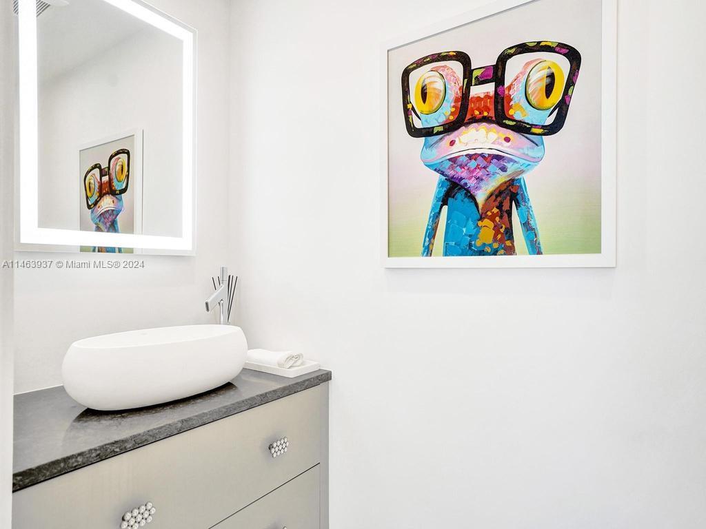 3535 S Ocean Dr 1602, Hollywood, Florida 33019, 3 Bedrooms Bedrooms, ,3 BathroomsBathrooms,Residential,For Sale,3535 S Ocean Dr 1602,A11463937