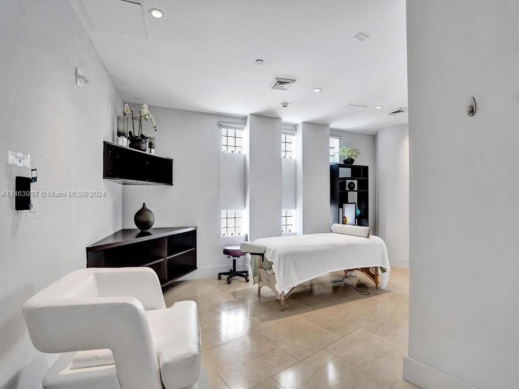 3535 Ocean Dr, Hollywood, FL, 33019 United States, 3 Bedrooms Bedrooms, ,3 BathroomsBathrooms,Residential,For Sale,Ocean Dr,A11463937