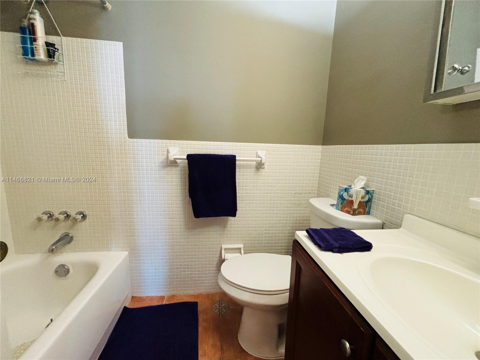 6263 NE 19th Ave 1026, Fort Lauderdale, FL 33308, 1 Bedroom Bedrooms, ,1 BathroomBathrooms,Residential,For Sale,19th Ave,A11466821