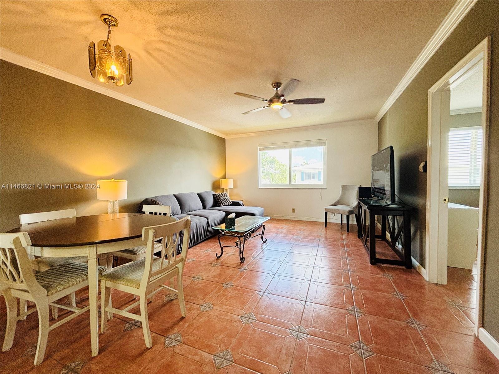 6263 NE 19th Ave 1026, Fort Lauderdale, FL 33308, 1 Bedroom Bedrooms, ,1 BathroomBathrooms,Residential,For Sale,19th Ave,A11466821