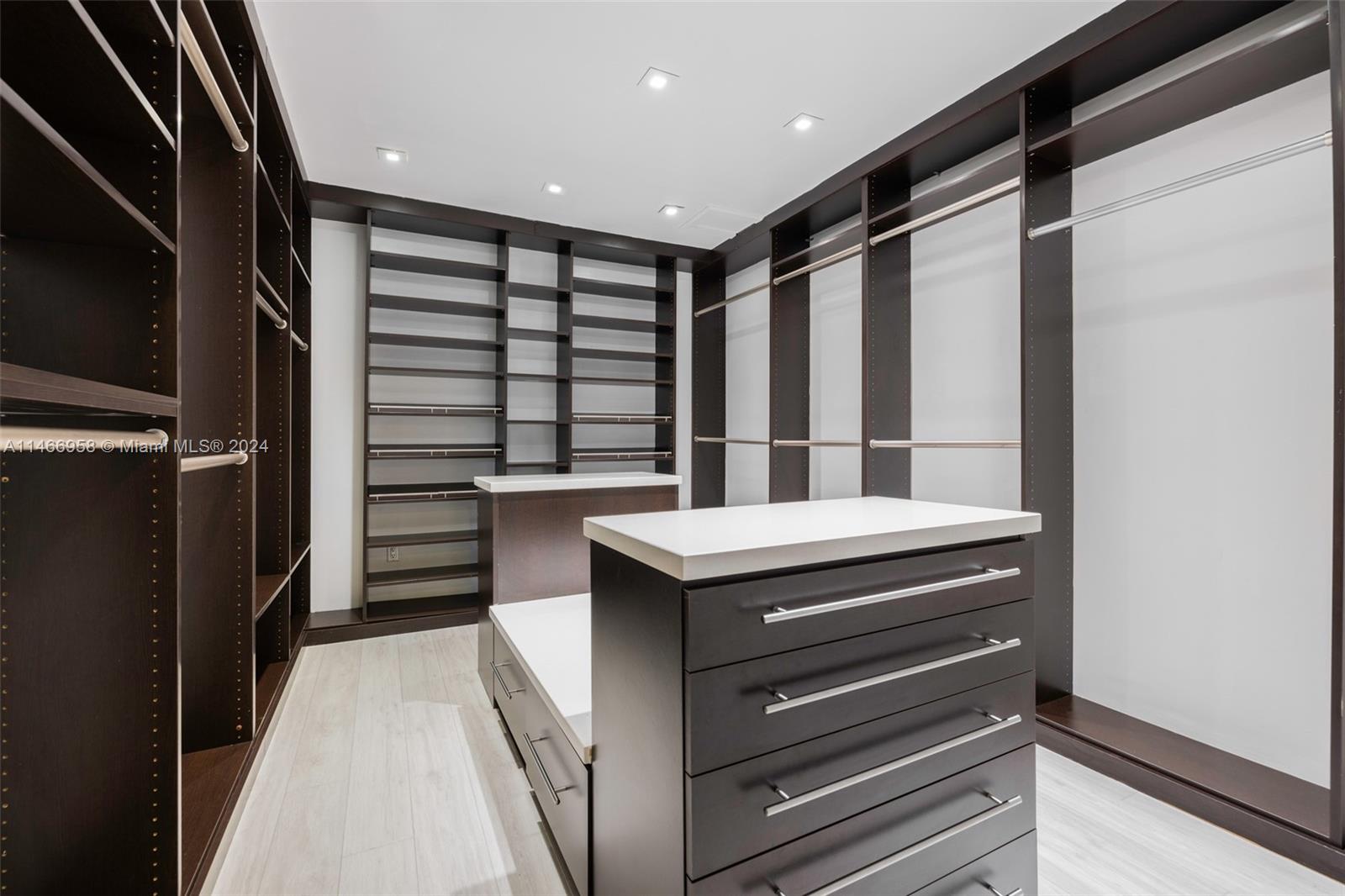 277 Coconut Ln, Miami Beach, FL, 33139 United States, 5 Bedrooms Bedrooms, ,5 BathroomsBathrooms,Residential,For Sale,Coconut Ln,A11466958