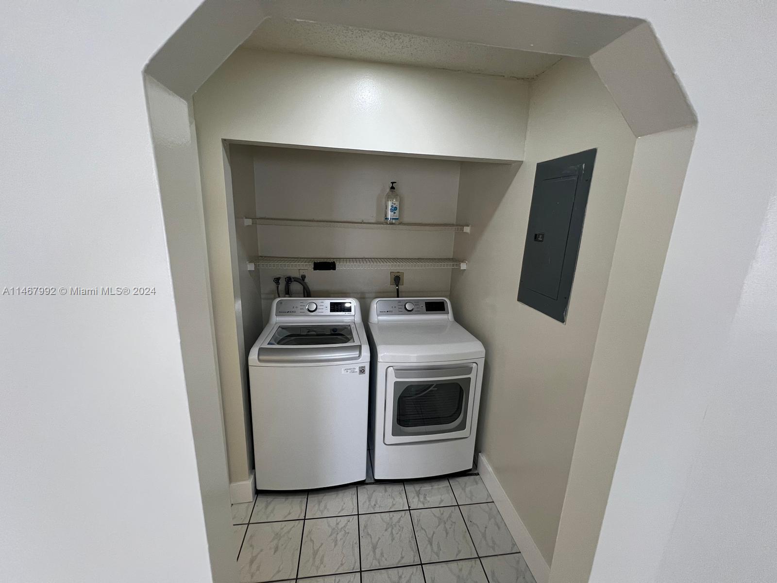 12686 NW 11th St, Miami, Florida 33182, 3 Bedrooms Bedrooms, ,2 BathroomsBathrooms,Residential,For Sale,12686 NW 11th St,A11467992