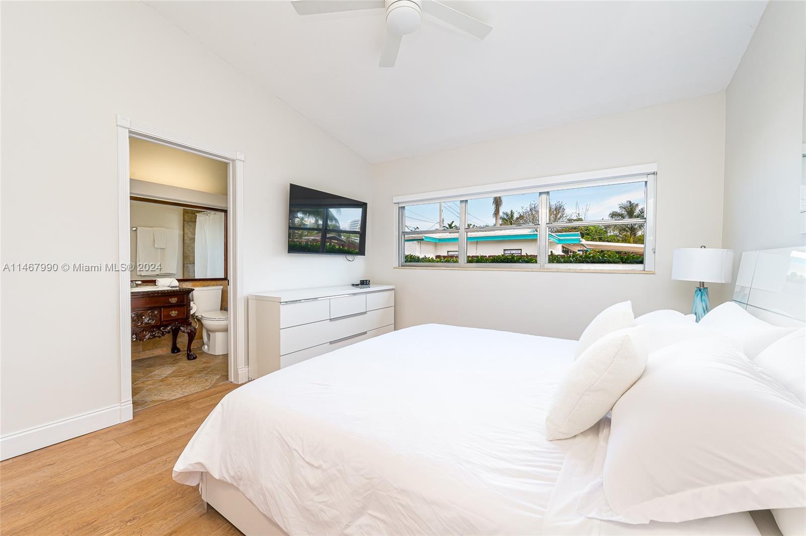 2500 NE 199th St, Miami, Florida 33180, 6 Bedrooms Bedrooms, ,7 BathroomsBathrooms,Residentiallease,For Rent,2500 NE 199th St,A11467990