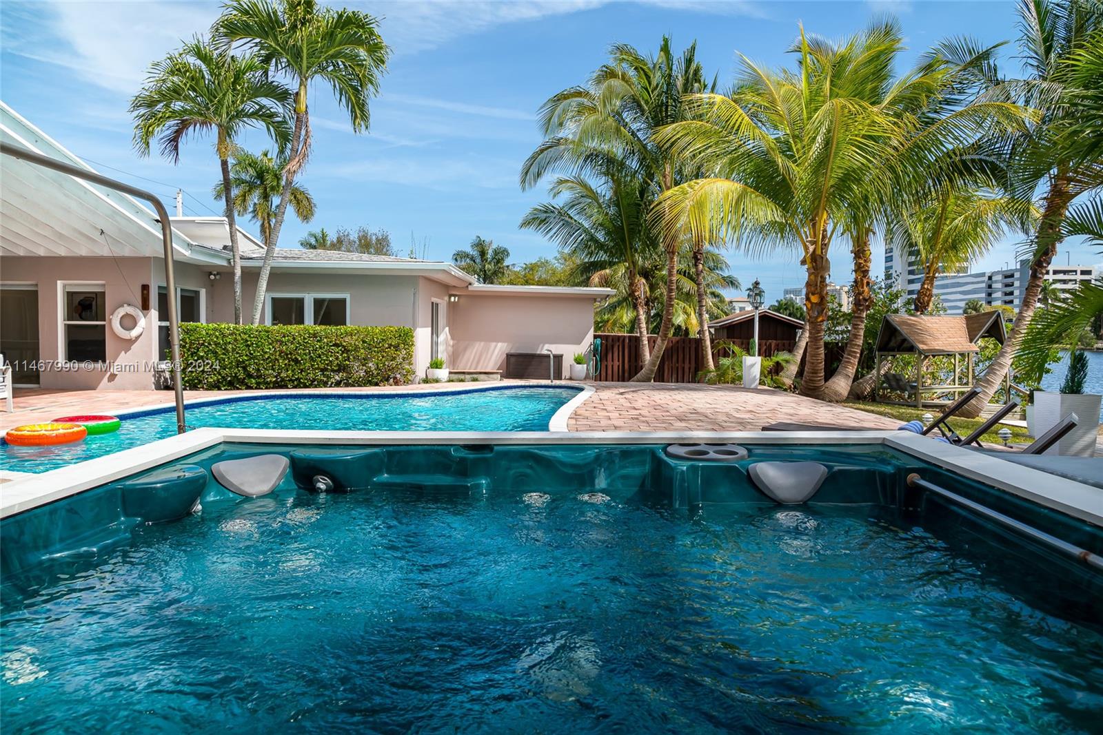 2500 NE 199th St, Miami, Florida 33180, 6 Bedrooms Bedrooms, ,7 BathroomsBathrooms,Residentiallease,For Rent,2500 NE 199th St,A11467990