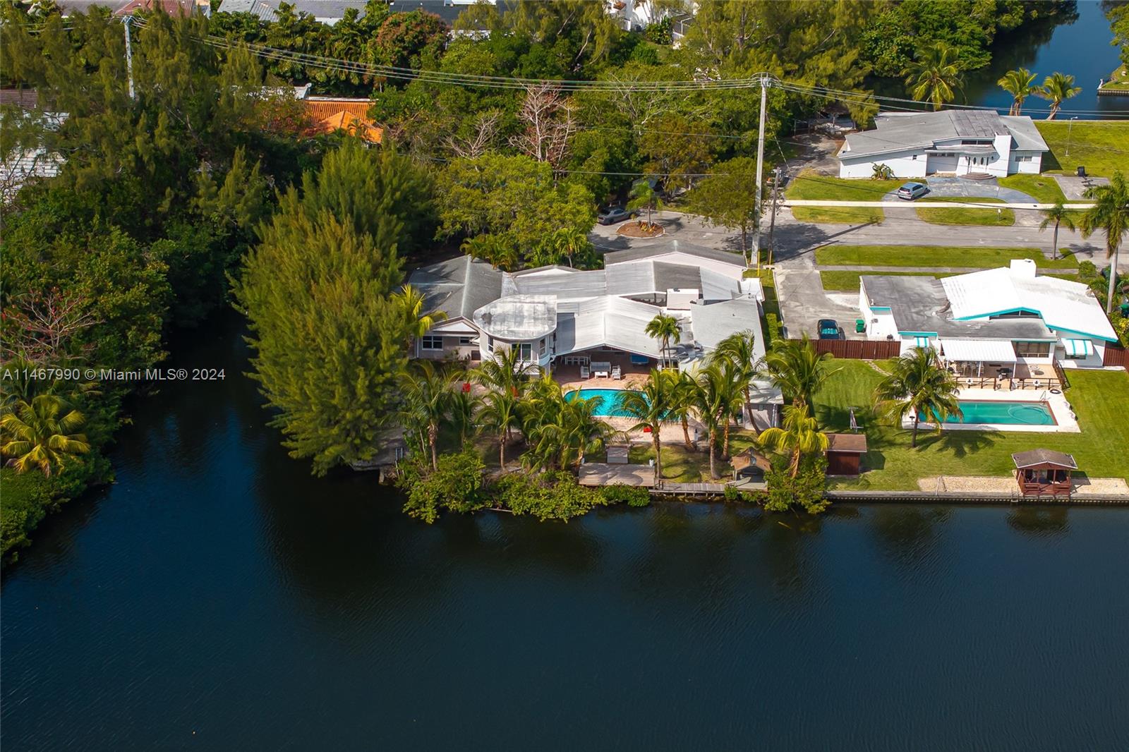 2500 NE 199th St, Miami, Florida 33180, 6 Bedrooms Bedrooms, ,7 BathroomsBathrooms,Residentiallease,For Rent,2500 NE 199th St,A11467990