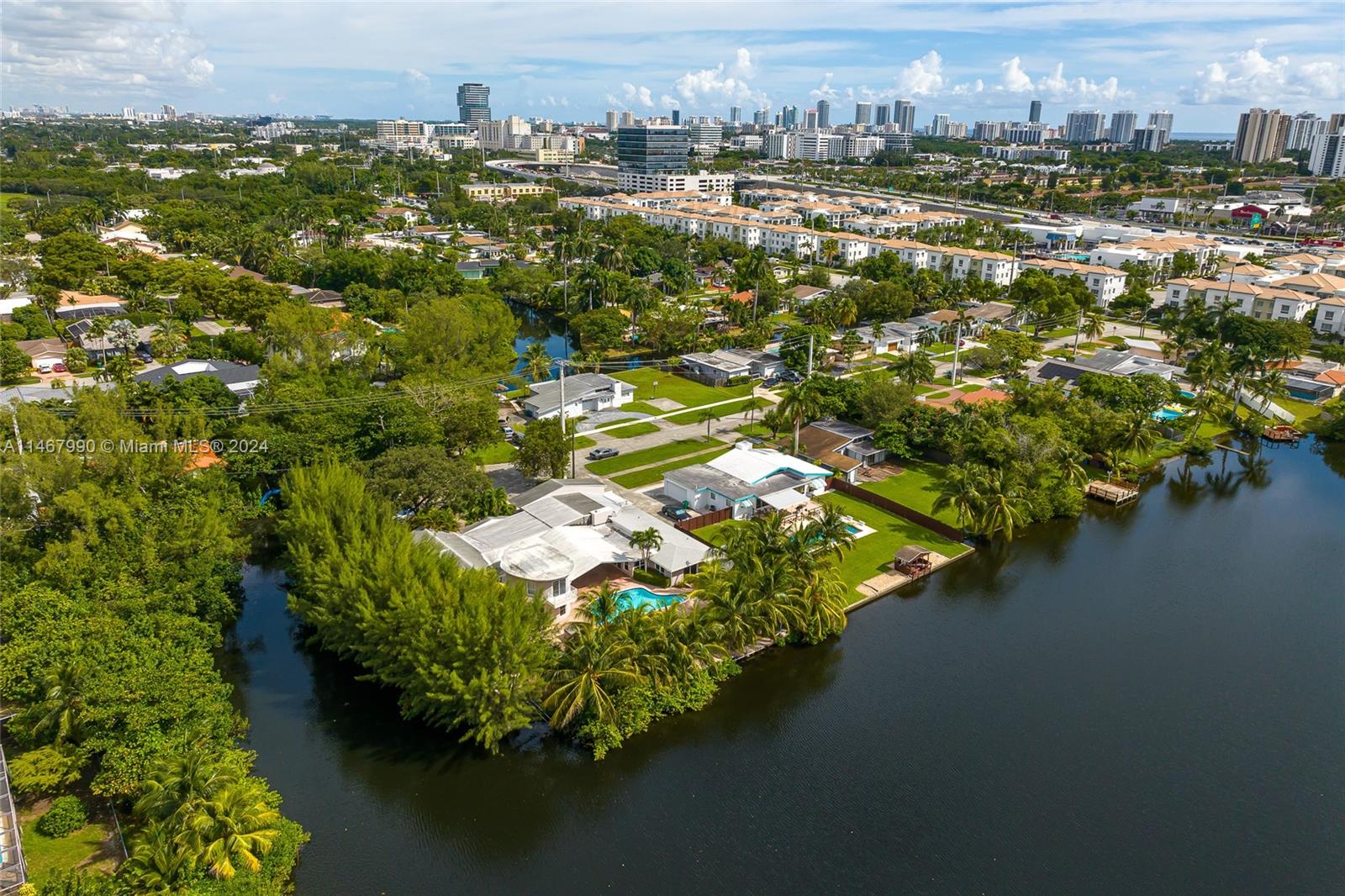 2500 NE 199th St, Miami, Florida 33180, 6 Bedrooms Bedrooms, ,7 BathroomsBathrooms,Residentiallease,For Rent,2500 NE 199th St,A11467990