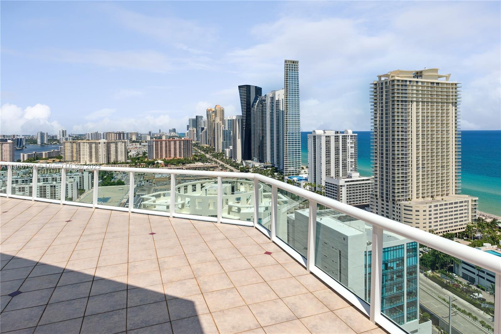 16400 Collins Ave, Sunny Isles Beach, FL, 33160 United States, 3 Bedrooms Bedrooms, ,3 BathroomsBathrooms,Residential,For Sale,Collins Ave,A11466792