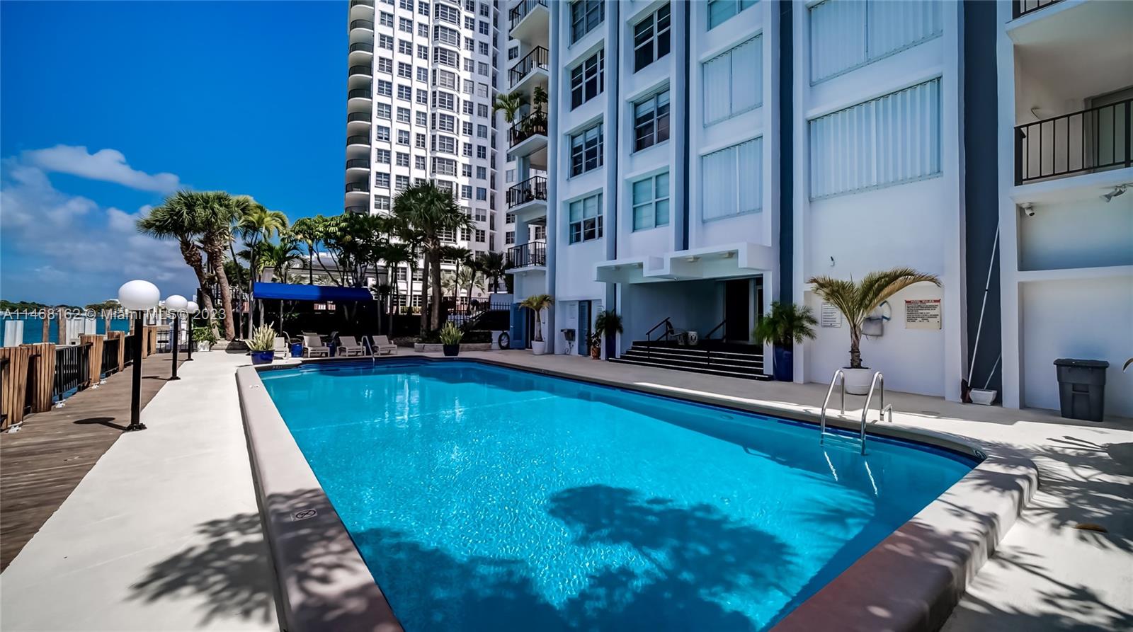 5640 Collins Ave, Miami Beach, FL, 33140 United States, 2 Bedrooms Bedrooms, ,2 BathroomsBathrooms,Residential,For Sale,Collins Ave,A11468162