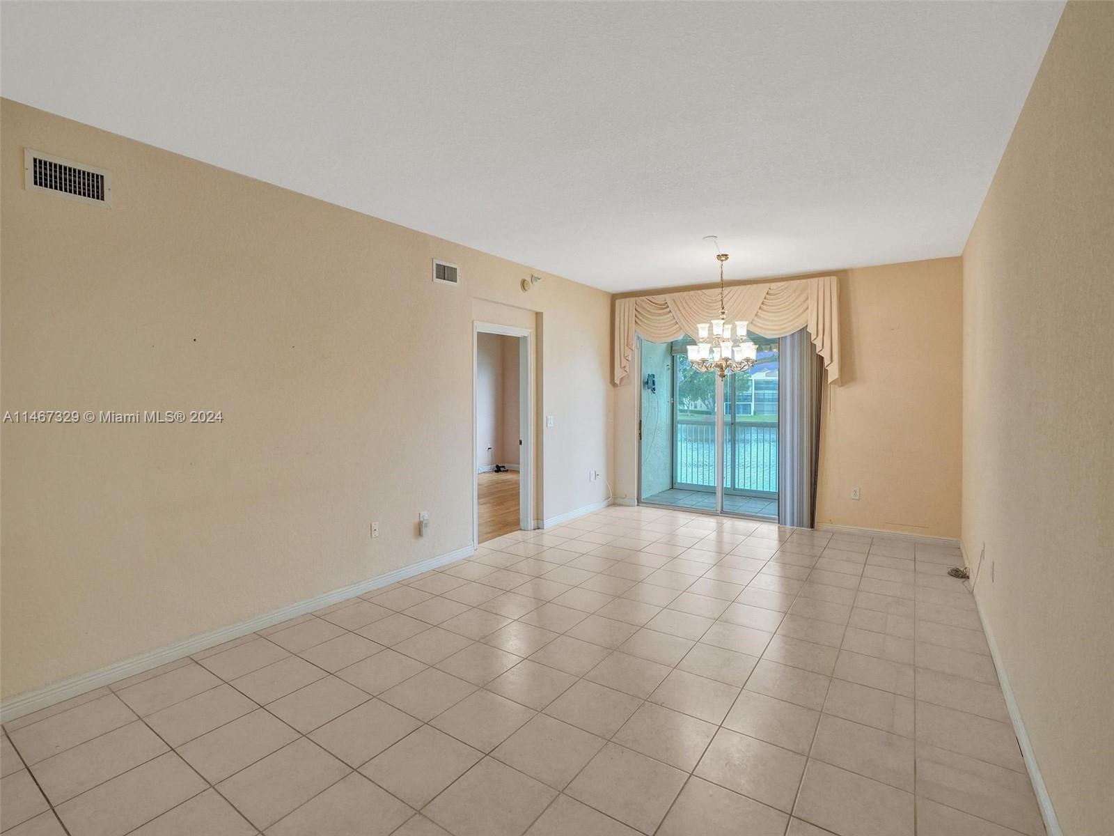 7635 Southampton Ter 212, Tamarac, Florida 33321, 2 Bedrooms Bedrooms, ,2 BathroomsBathrooms,Residential,For Sale,7635 Southampton Ter 212,A11467329