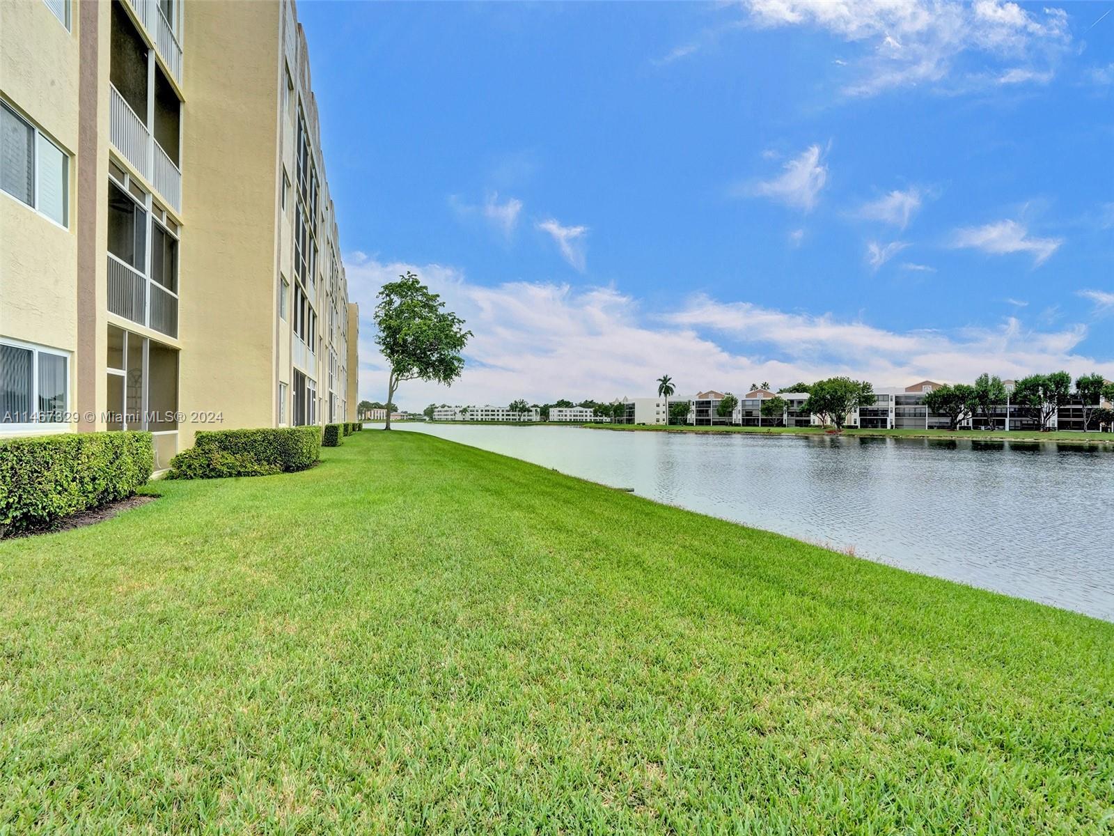 7635 Southampton Ter 212, Tamarac, Florida 33321, 2 Bedrooms Bedrooms, ,2 BathroomsBathrooms,Residential,For Sale,7635 Southampton Ter 212,A11467329