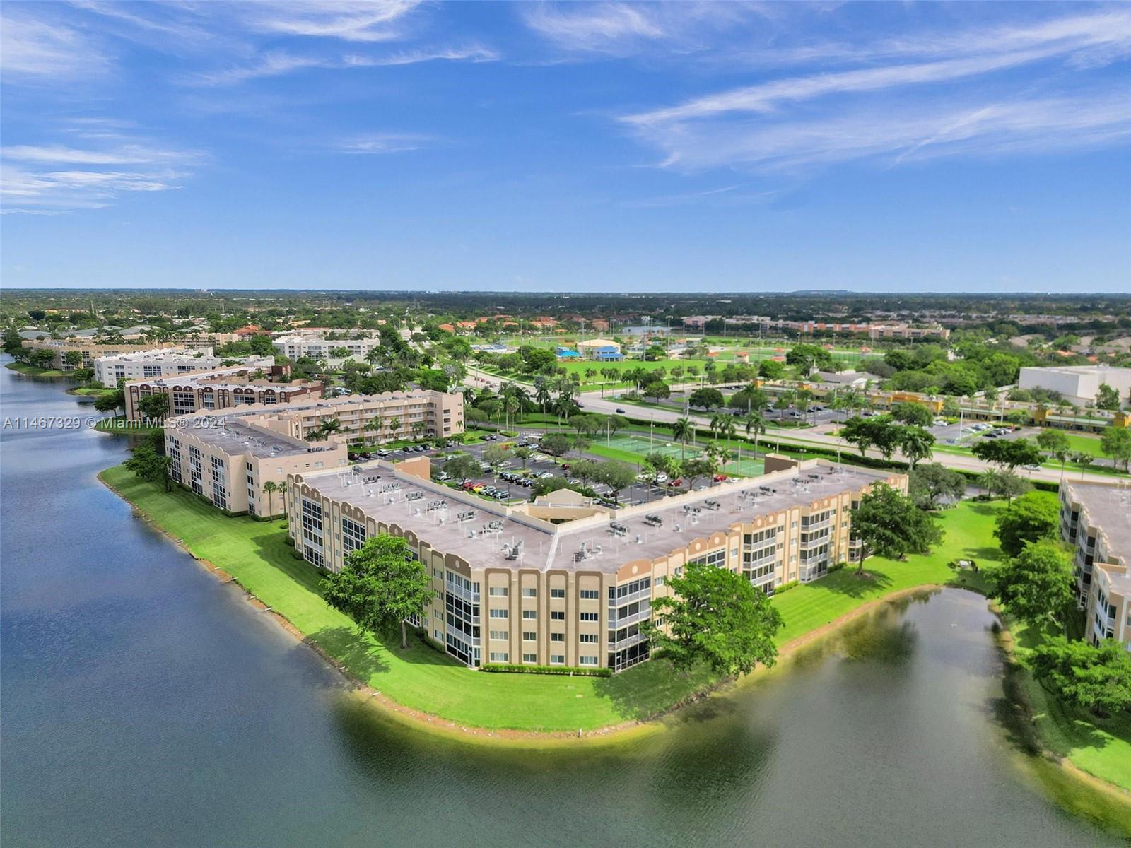 7635 Southampton Ter 212, Tamarac, Florida 33321, 2 Bedrooms Bedrooms, ,2 BathroomsBathrooms,Residential,For Sale,7635 Southampton Ter 212,A11467329