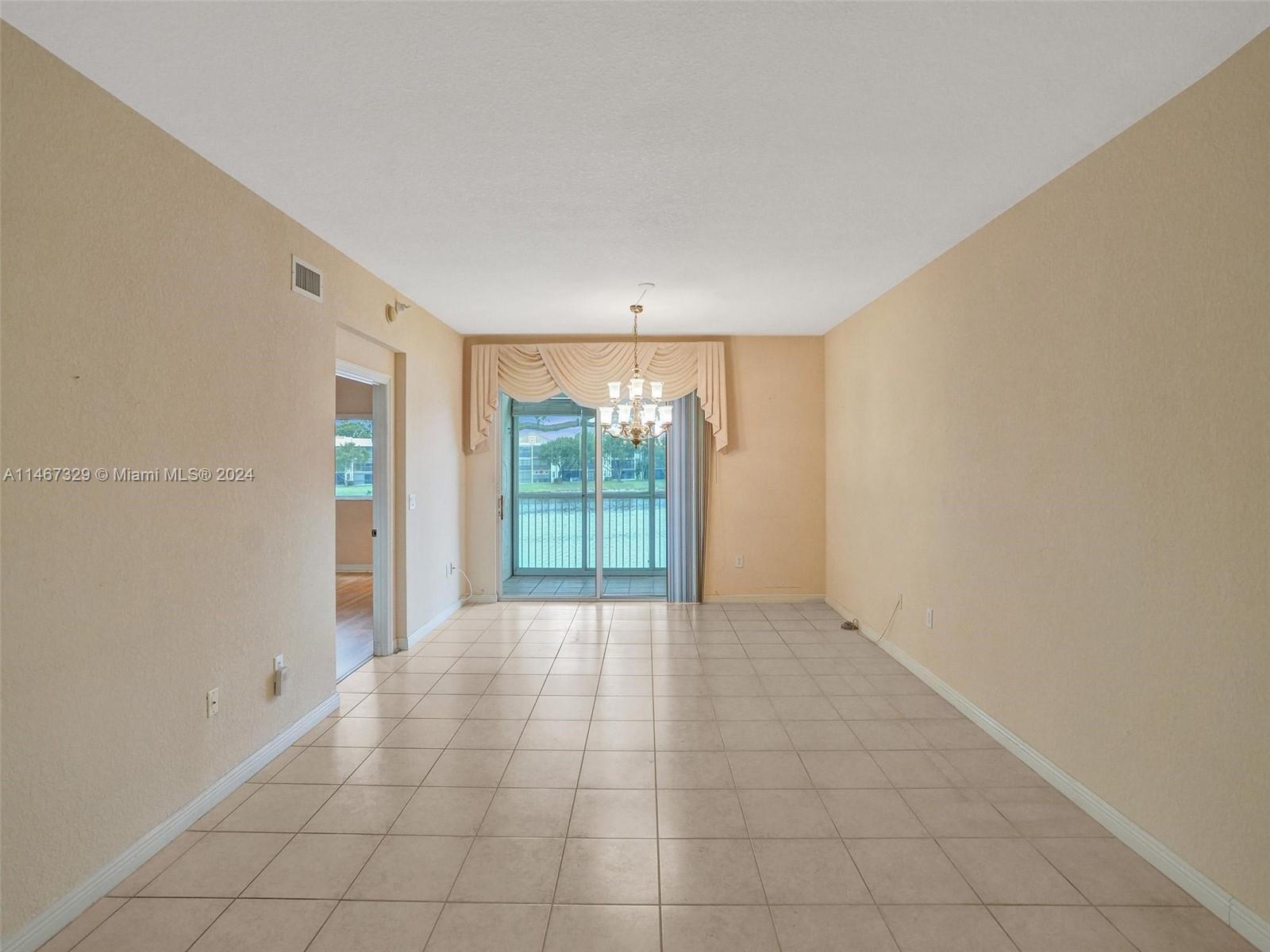 7635 Southampton Ter 212, Tamarac, Florida 33321, 2 Bedrooms Bedrooms, ,2 BathroomsBathrooms,Residential,For Sale,7635 Southampton Ter 212,A11467329