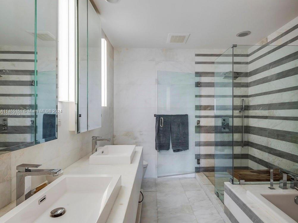 801 Pointe Dr, Miami Beach, FL, 33139 United States, 3 Bedrooms Bedrooms, ,3 BathroomsBathrooms,Residential,For Sale,Pointe Dr,A11465161