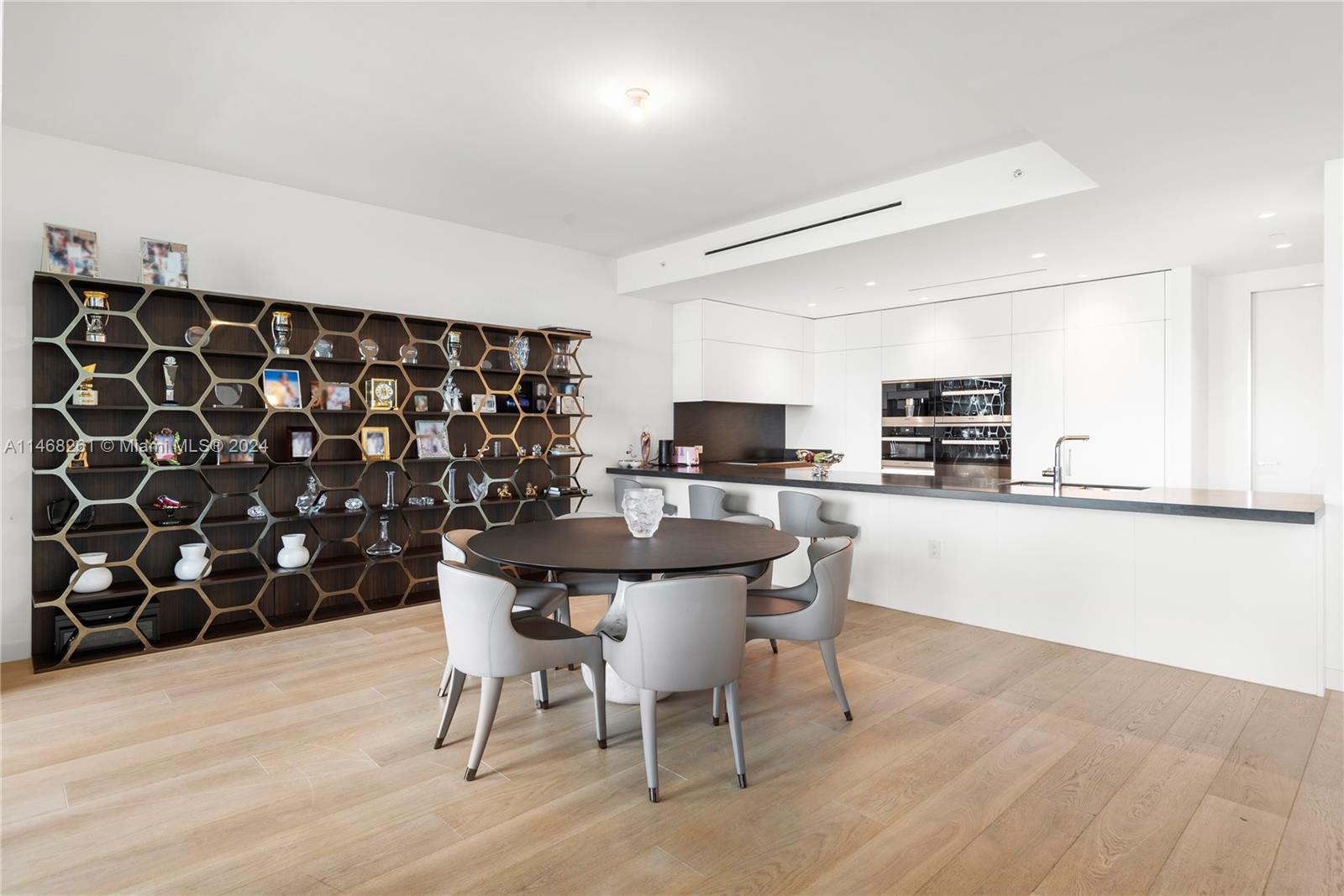 6882 Fisher Island Dr, Miami Beach, FL, 33109 United States, 3 Bedrooms Bedrooms, ,3 BathroomsBathrooms,Residential,For Sale,Fisher Island Dr,A11468261