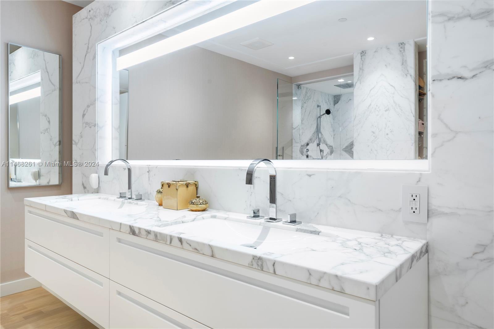 6882 Fisher Island Dr, Miami Beach, FL, 33109 United States, 3 Bedrooms Bedrooms, ,3 BathroomsBathrooms,Residential,For Sale,Fisher Island Dr,A11468261