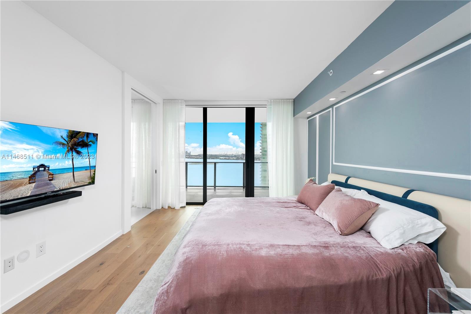 11 Bedroom One (Primary) with View 650 NE 32nd St #2602 A11109220