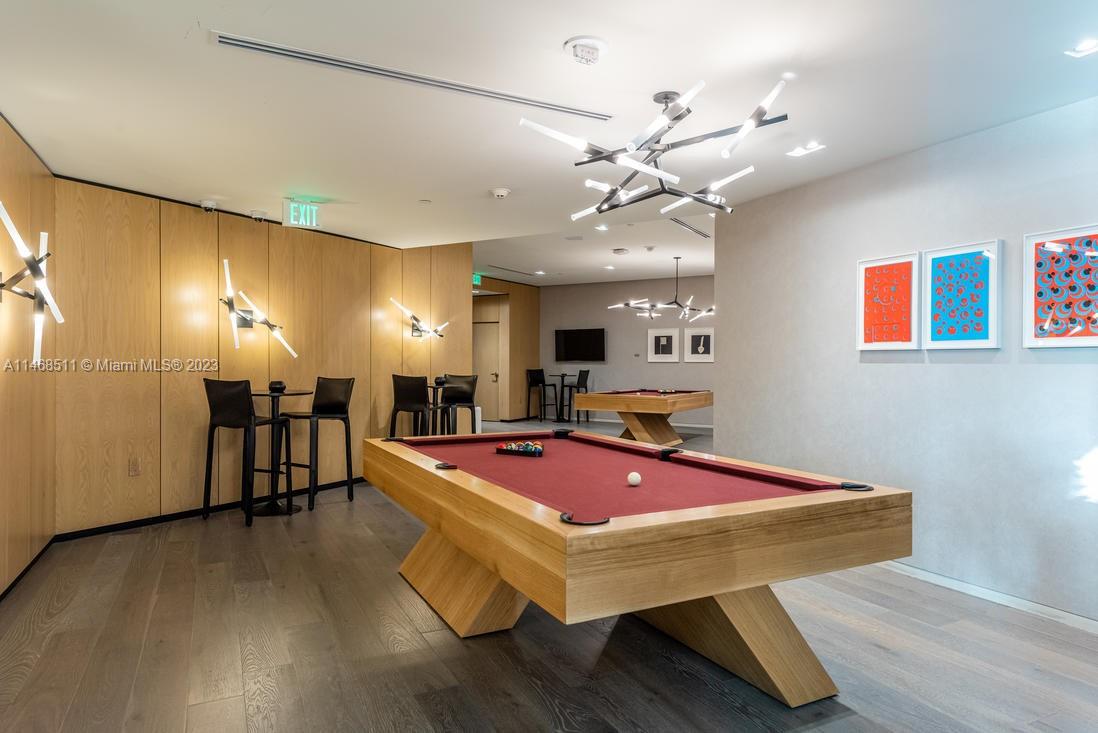 37 Game Room - Pool Table, Billiards - Gran Paraiso Tower 650 NE 32nd St #2602 A11109220