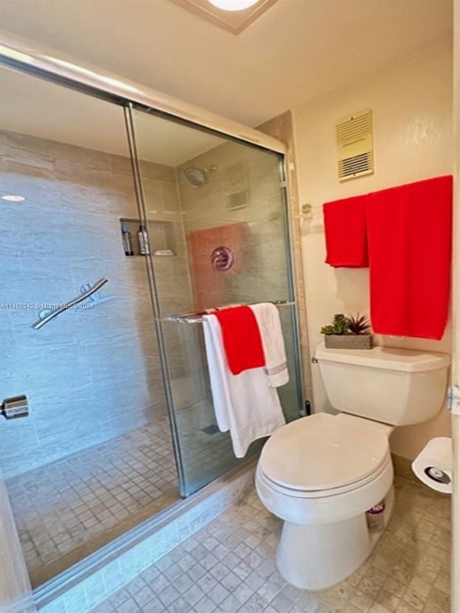 1300 Saint Charles Pl, Pembroke Pines, FL, 33026 United States, 2 Bedrooms Bedrooms, ,2 BathroomsBathrooms,Residential,For Sale,Saint Charles Pl,A11466942