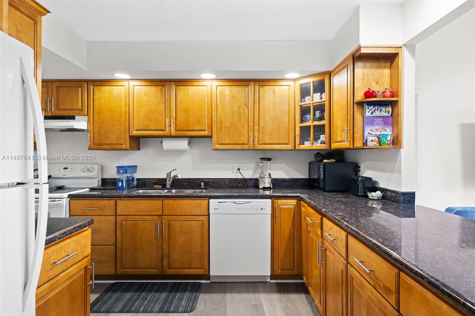 200 Diplomat Pkwy 625, Hallandale Beach, Florida 33009, 1 Bedroom Bedrooms, ,1 BathroomBathrooms,Residential,For Sale,200 Diplomat Pkwy 625,A11467641