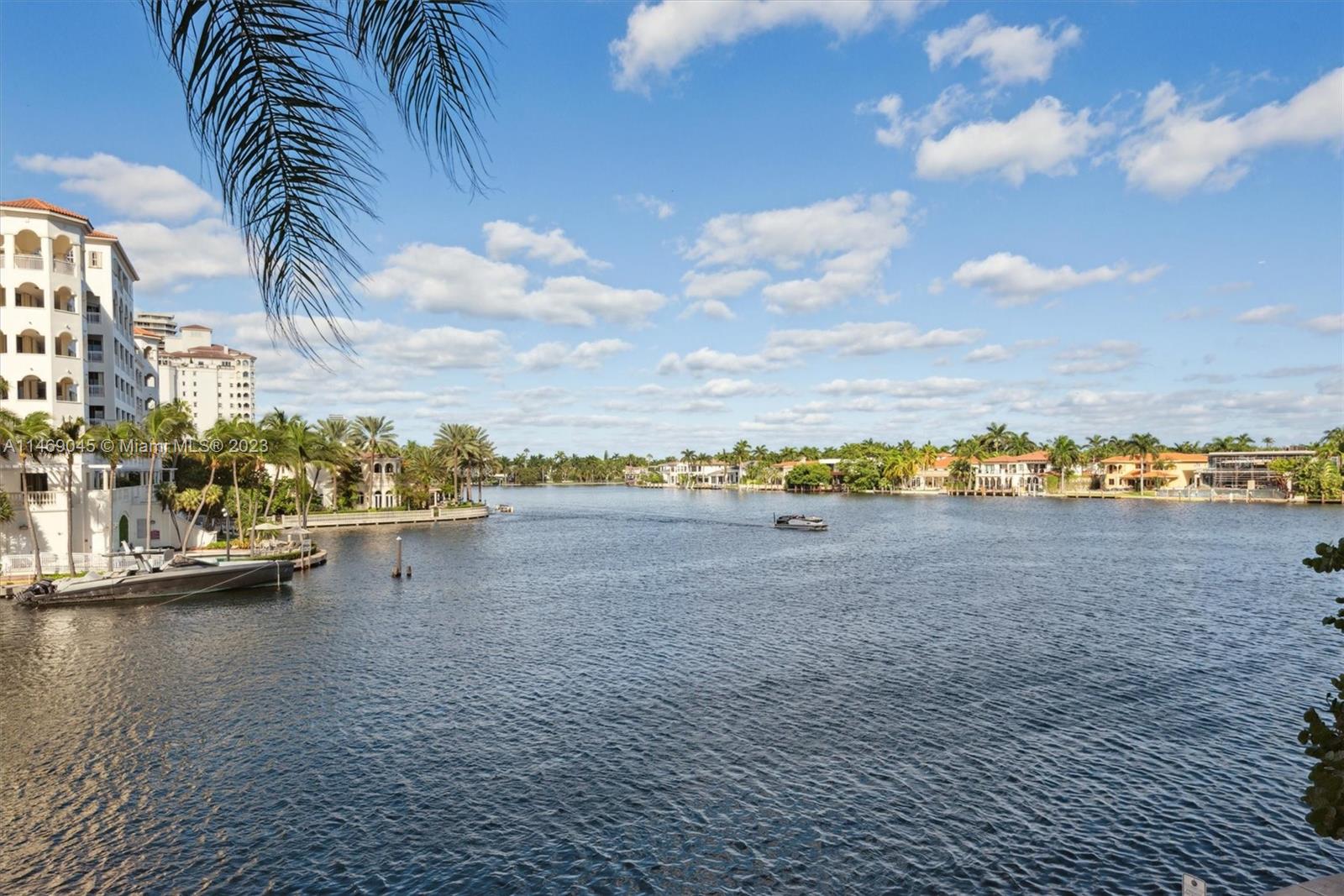 19707  Turnberry Way #3K For Sale A11469045, FL