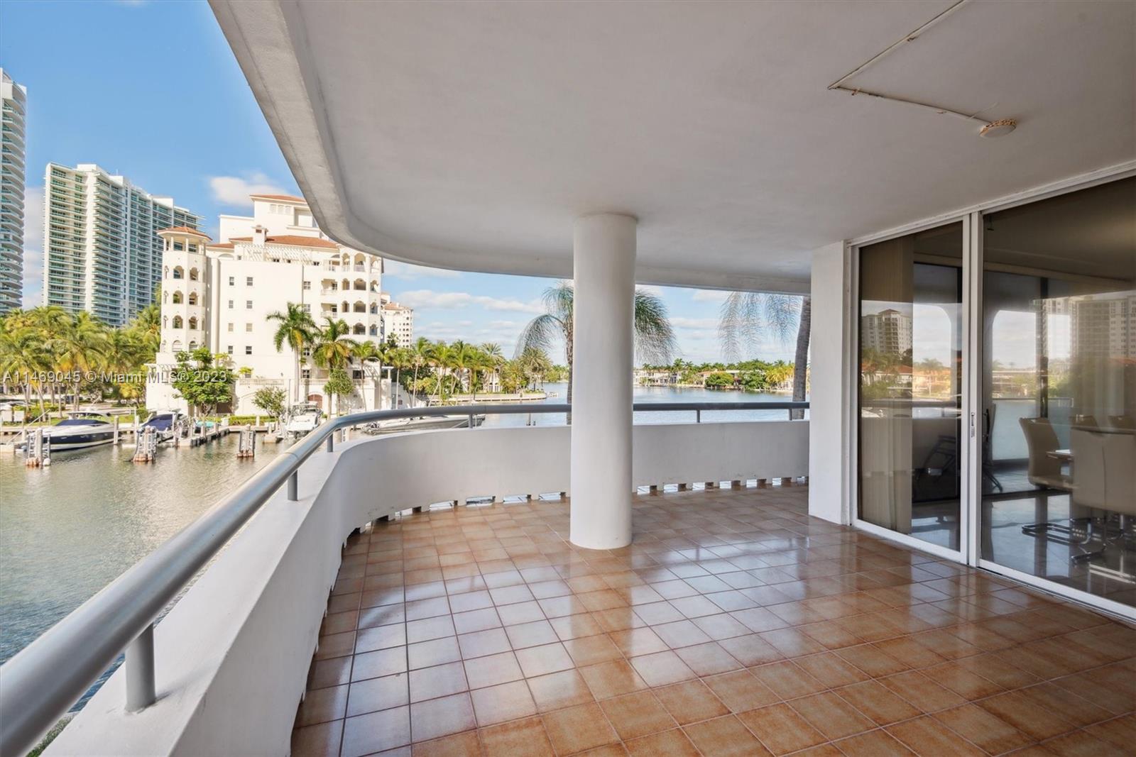 19707 Turnberry Way, Aventura, FL, 33180 United States, 2 Bedrooms Bedrooms, ,2 BathroomsBathrooms,Residential,For Sale,Turnberry Way,A11469045