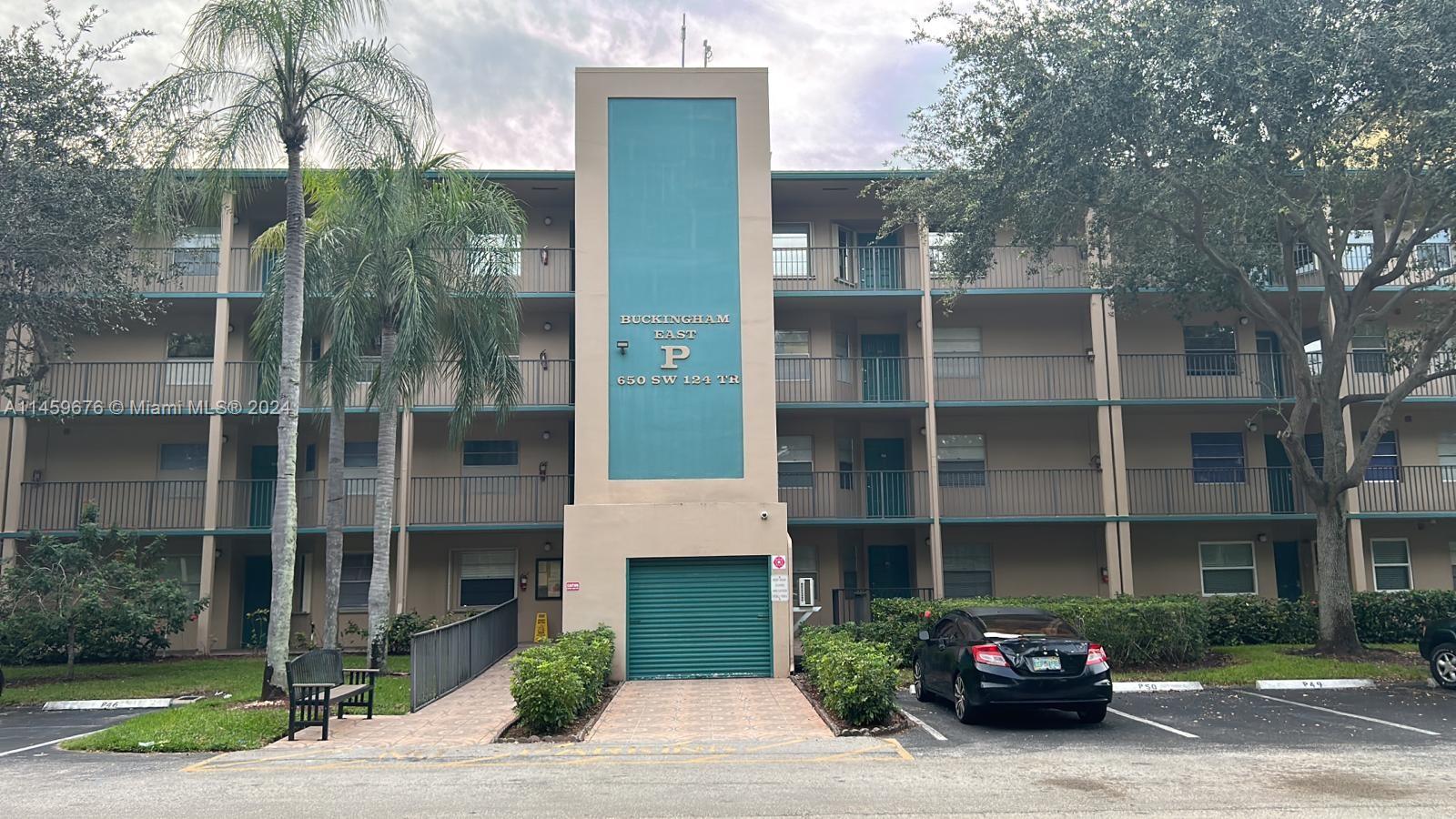 650 SW 124th Ter #301P For Sale A11459676, FL