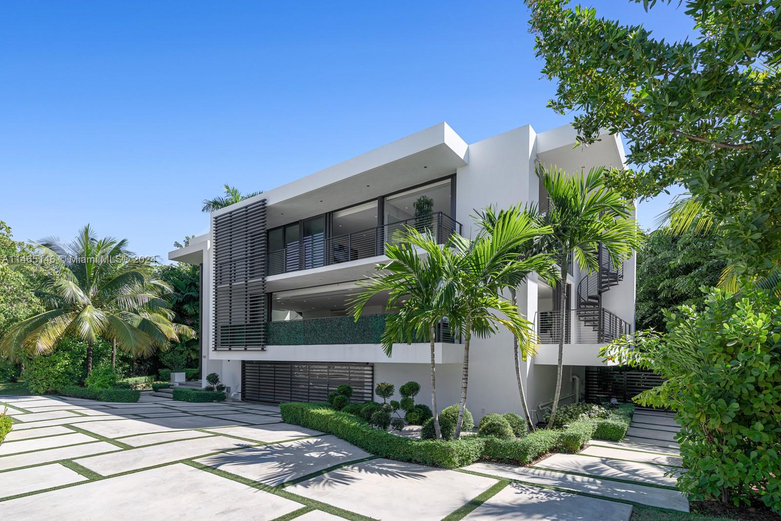 420 Hibiscus Dr, Miami Beach, FL, 33139 United States, 5 Bedrooms Bedrooms, ,6 BathroomsBathrooms,Residential,For Sale,Hibiscus Dr,A11465146