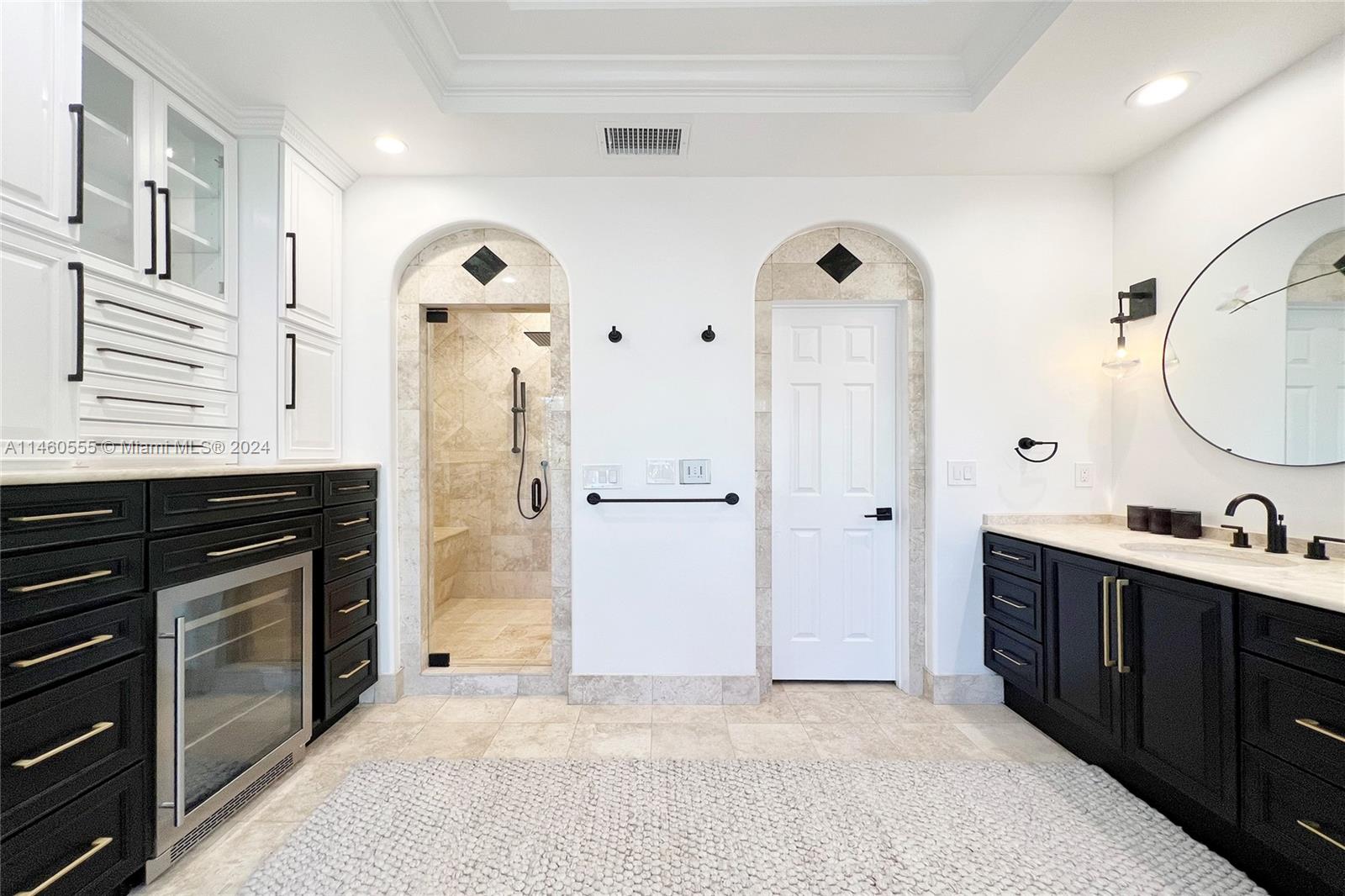 6045 La Gorce Dr, Miami Beach, FL, 33140 United States, 5 Bedrooms Bedrooms, ,4 BathroomsBathrooms,Residential,For Sale,La Gorce Dr,A11460555