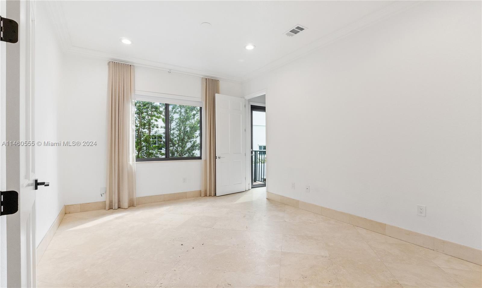 6045 La Gorce Dr, Miami Beach, FL, 33140 United States, 5 Bedrooms Bedrooms, ,4 BathroomsBathrooms,Residential,For Sale,La Gorce Dr,A11460555