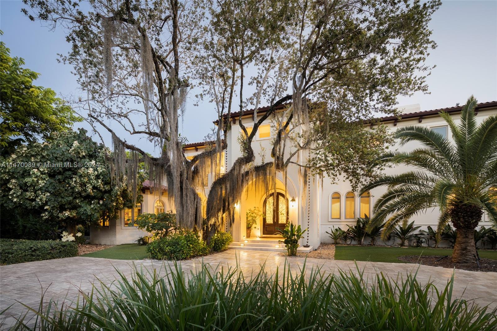 8860 112th St, Miami, FL, 33176 United States, 7 Bedrooms Bedrooms, ,7 BathroomsBathrooms,Residential,For Sale,112th St,A11470089