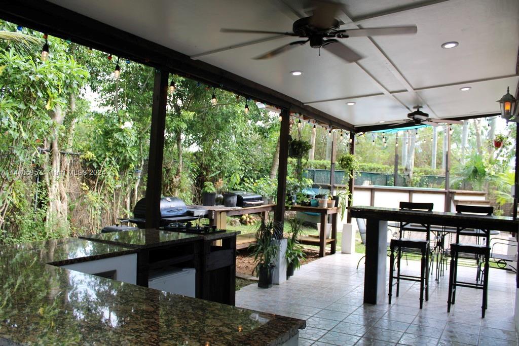 359 NE 32nd Ter, Homestead, Florida 33033, 5 Bedrooms Bedrooms, 8 Rooms Rooms,3 BathroomsBathrooms,Residential,For Sale,359 NE 32nd Ter,A11470595