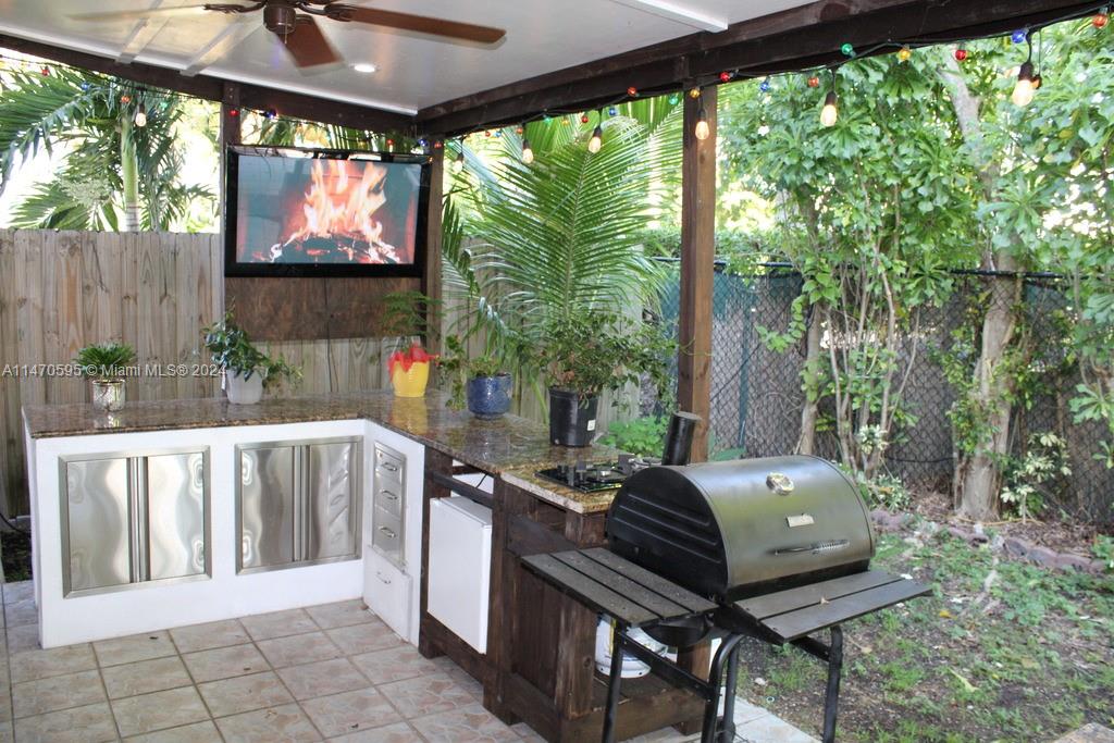 359 NE 32nd Ter, Homestead, Florida 33033, 5 Bedrooms Bedrooms, 8 Rooms Rooms,3 BathroomsBathrooms,Residential,For Sale,359 NE 32nd Ter,A11470595