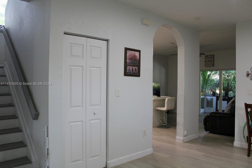 359 NE 32nd Ter, Homestead, Florida 33033, 5 Bedrooms Bedrooms, 8 Rooms Rooms,3 BathroomsBathrooms,Residential,For Sale,359 NE 32nd Ter,A11470595