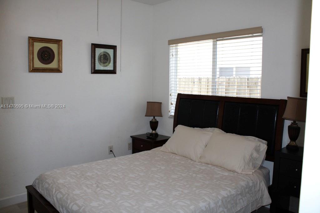 359 NE 32nd Ter, Homestead, Florida 33033, 5 Bedrooms Bedrooms, 8 Rooms Rooms,3 BathroomsBathrooms,Residential,For Sale,359 NE 32nd Ter,A11470595