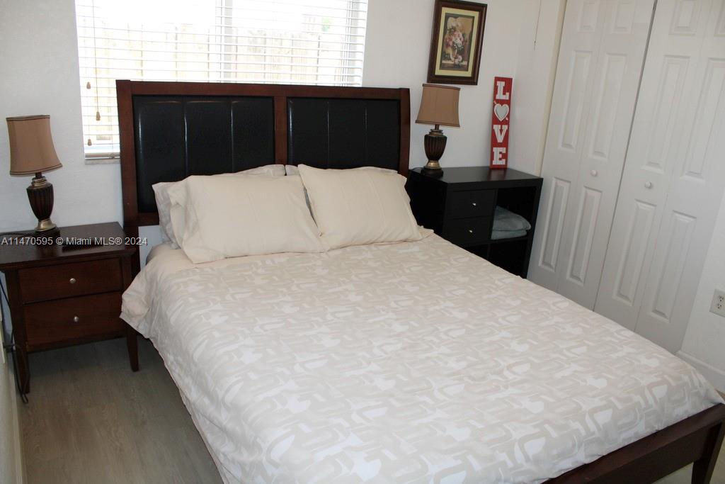 359 NE 32nd Ter, Homestead, Florida 33033, 5 Bedrooms Bedrooms, 8 Rooms Rooms,3 BathroomsBathrooms,Residential,For Sale,359 NE 32nd Ter,A11470595