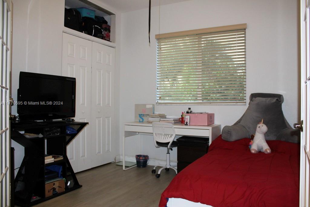 359 NE 32nd Ter, Homestead, Florida 33033, 5 Bedrooms Bedrooms, 8 Rooms Rooms,3 BathroomsBathrooms,Residential,For Sale,359 NE 32nd Ter,A11470595