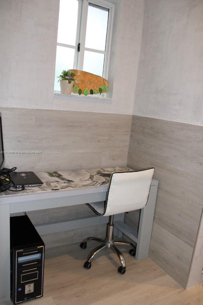 359 NE 32nd Ter, Homestead, Florida 33033, 5 Bedrooms Bedrooms, 8 Rooms Rooms,3 BathroomsBathrooms,Residential,For Sale,359 NE 32nd Ter,A11470595