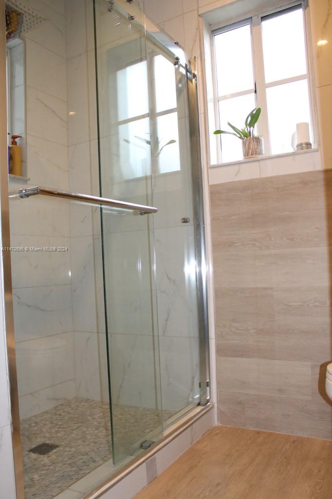 359 NE 32nd Ter, Homestead, Florida 33033, 5 Bedrooms Bedrooms, 8 Rooms Rooms,3 BathroomsBathrooms,Residential,For Sale,359 NE 32nd Ter,A11470595