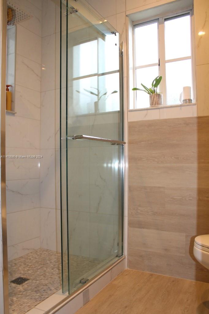 359 NE 32nd Ter, Homestead, Florida 33033, 5 Bedrooms Bedrooms, 8 Rooms Rooms,3 BathroomsBathrooms,Residential,For Sale,359 NE 32nd Ter,A11470595