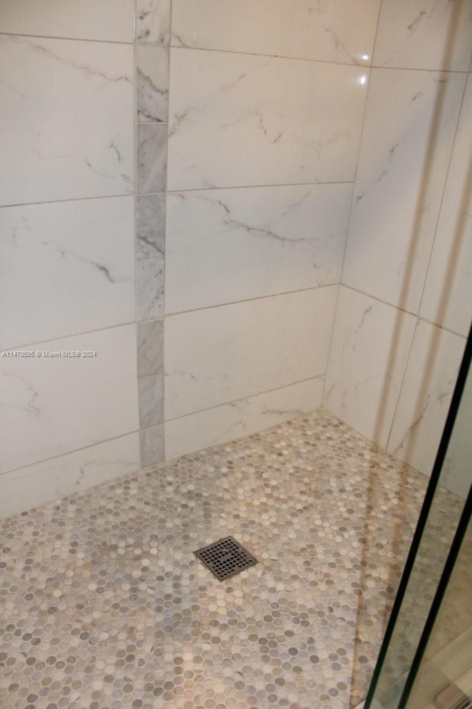 359 NE 32nd Ter, Homestead, Florida 33033, 5 Bedrooms Bedrooms, 8 Rooms Rooms,3 BathroomsBathrooms,Residential,For Sale,359 NE 32nd Ter,A11470595